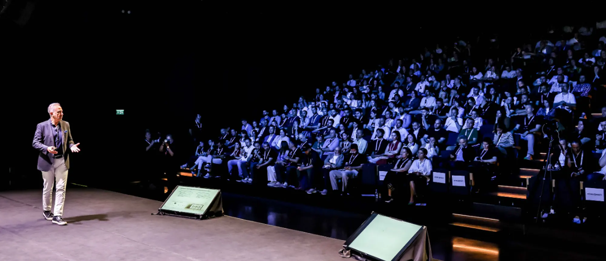 Google Cloud Partnership 17 The CX Summit 2026 audience in İstanbul